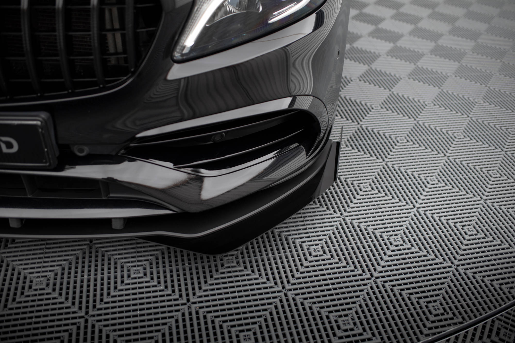 Frontflaps Mercedes-Benz A AMG-Line W176 Facelift - Bilde 3