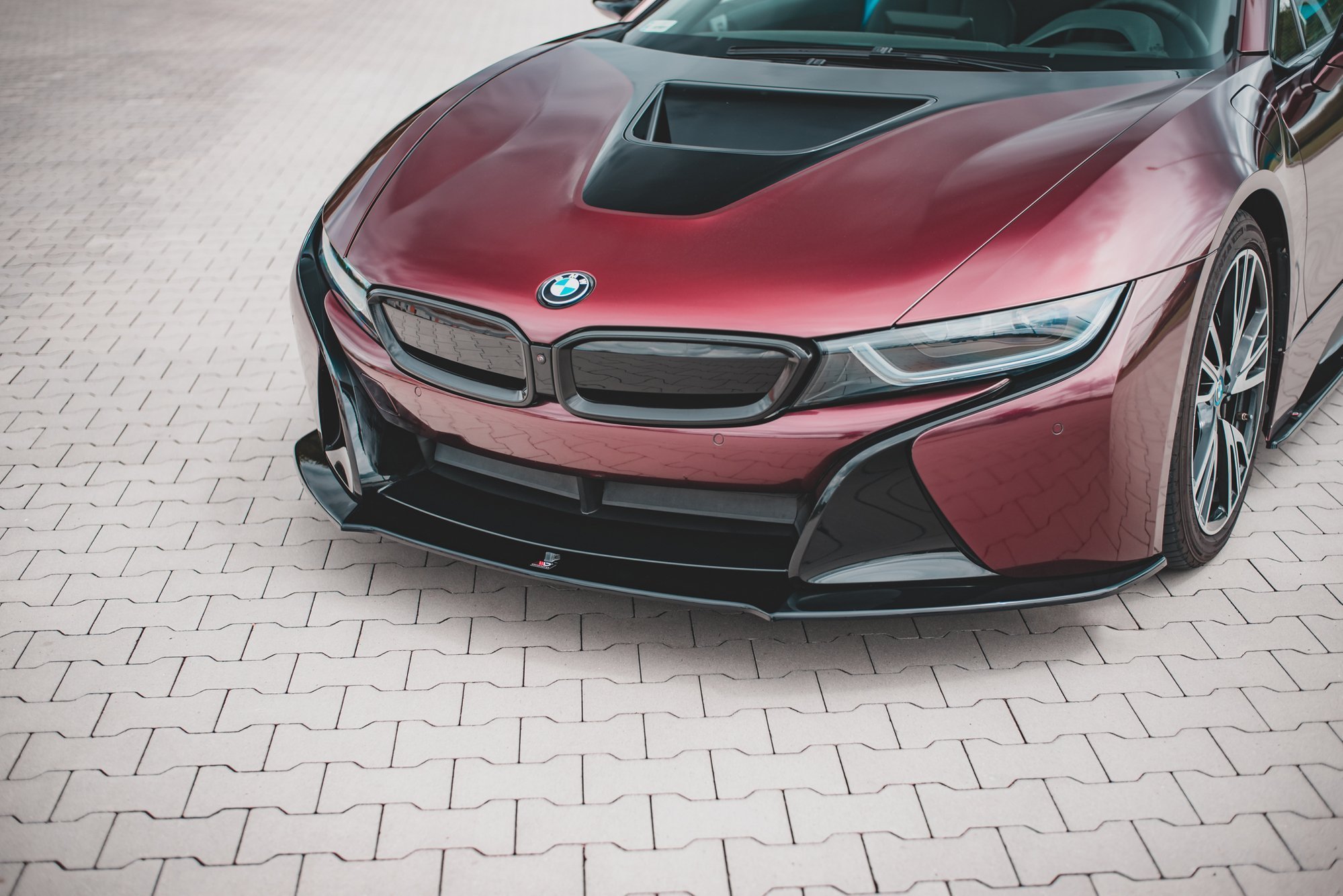 Frontleppe BMW i8
