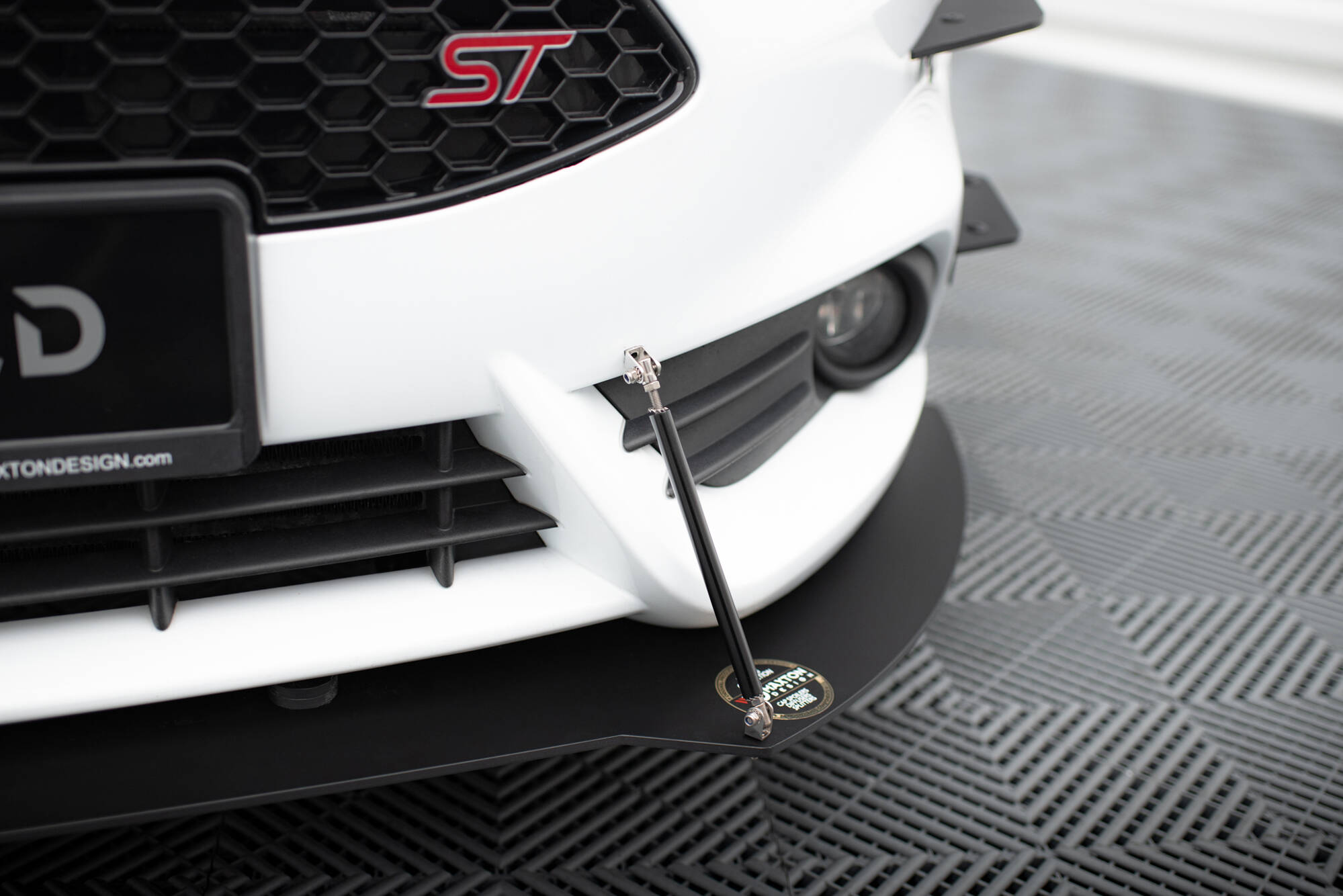 Frontleppe Racing V.1 Ford Fiesta ST Mk7 FL - Bilde 4