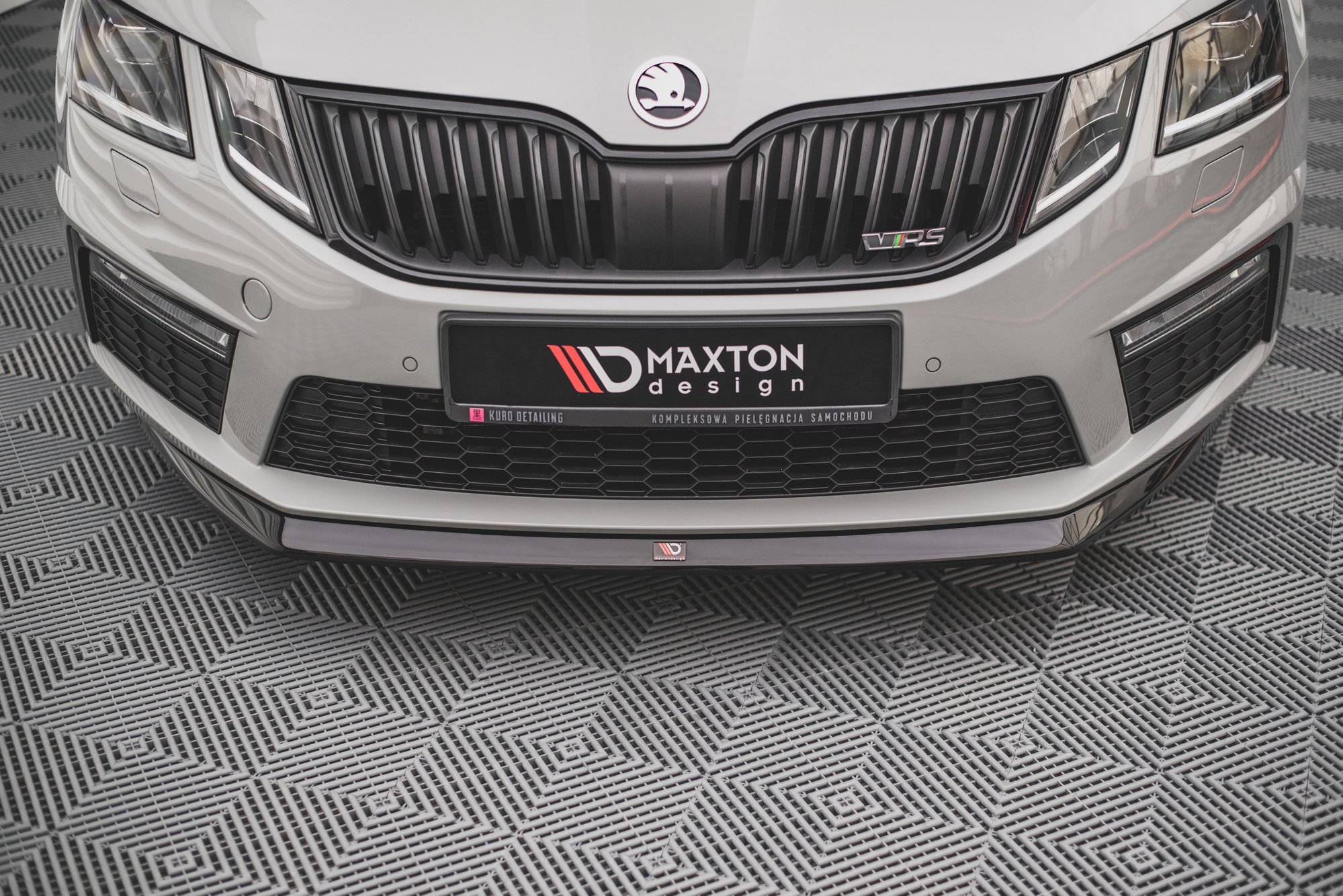Frontleppe V.1 Skoda Octavia RS Mk3 Facelift - Bilde 3