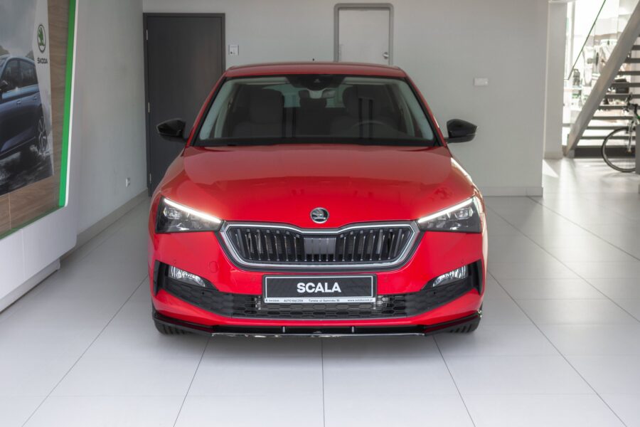 Frontleppe Skoda Scala V.1 – bilde 2 av 6