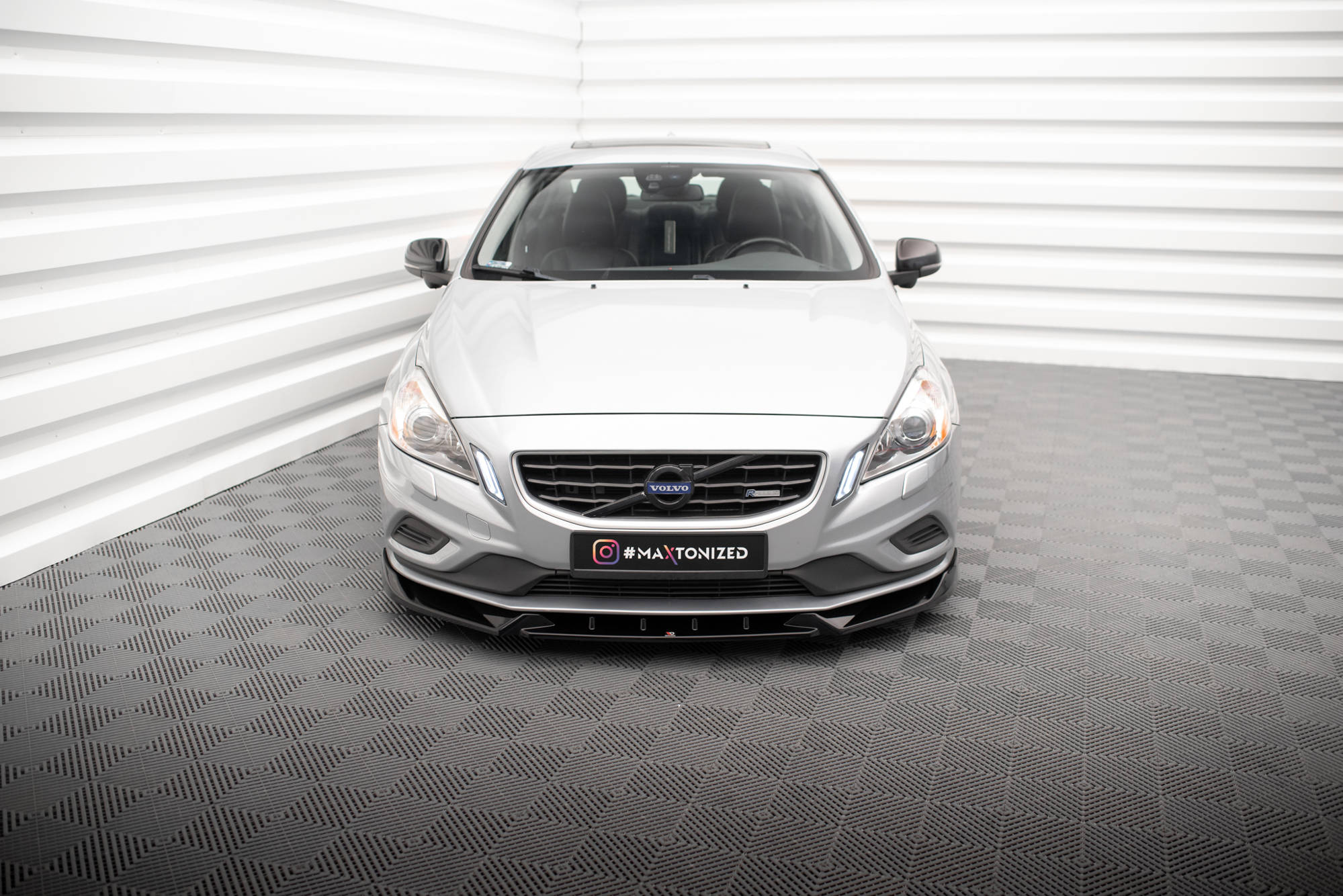 Frontleppe V.1 Volvo S60 R-Design Mk2 - Bilde 2