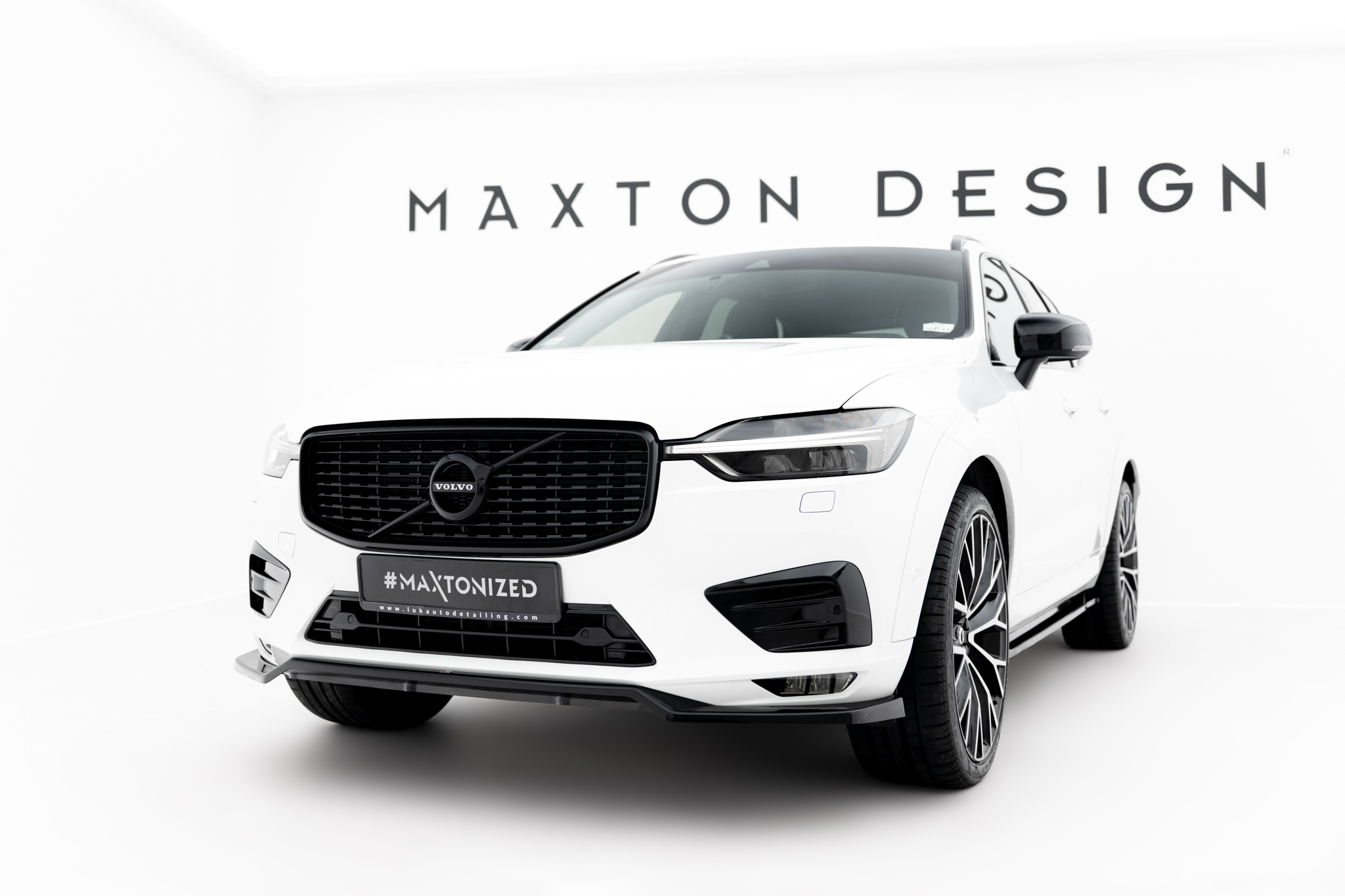 Frontleppe V.1 Volvo XC60 Mk2 R-Design