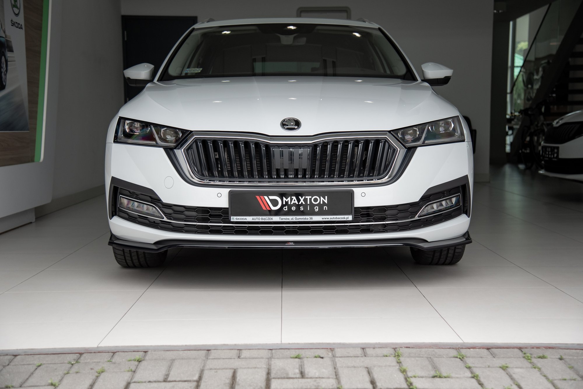 Frontleppe V.2 Skoda Octavia Mk4 - Bilde 5