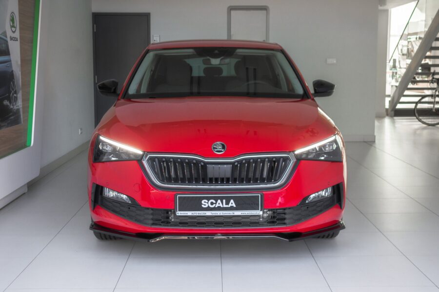 Frontleppe Skoda Scala V.2 – bilde 2 av 6