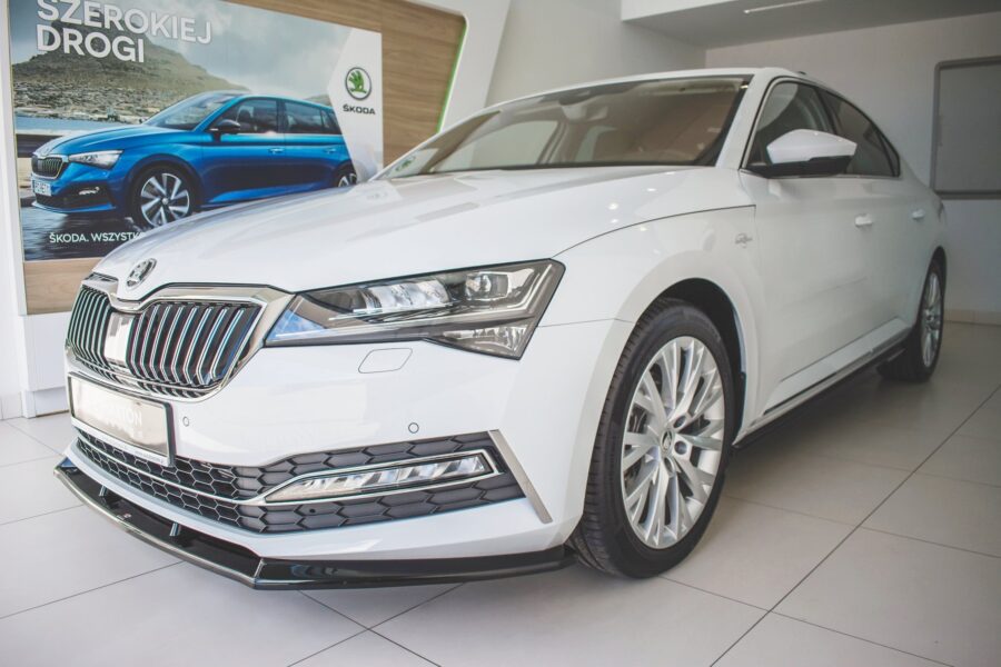 Frontleppe Skoda Superb Liftback / Combi Mk3 Facelift V.2 – bilde 4 av 7