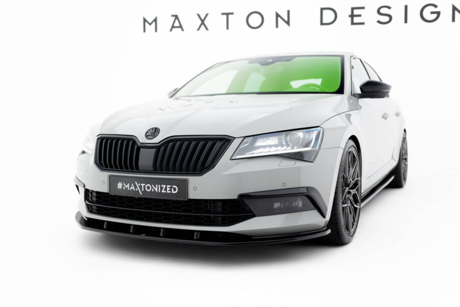 Frontleppe Skoda Superb Liftback / Combi Mk3 V.3 – bilde 1 av 5