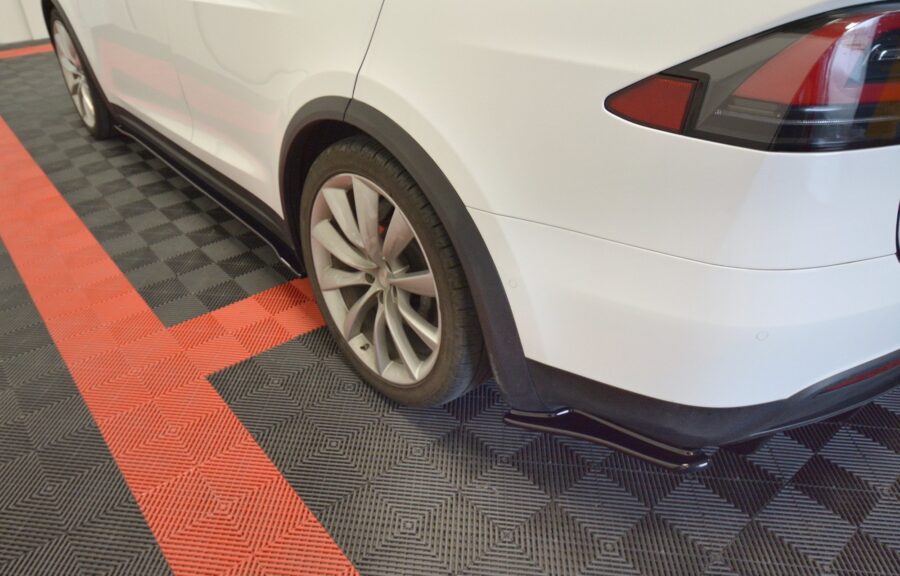 Bakre Flaps V.1 Tesla Model X – bilde 1 av 6