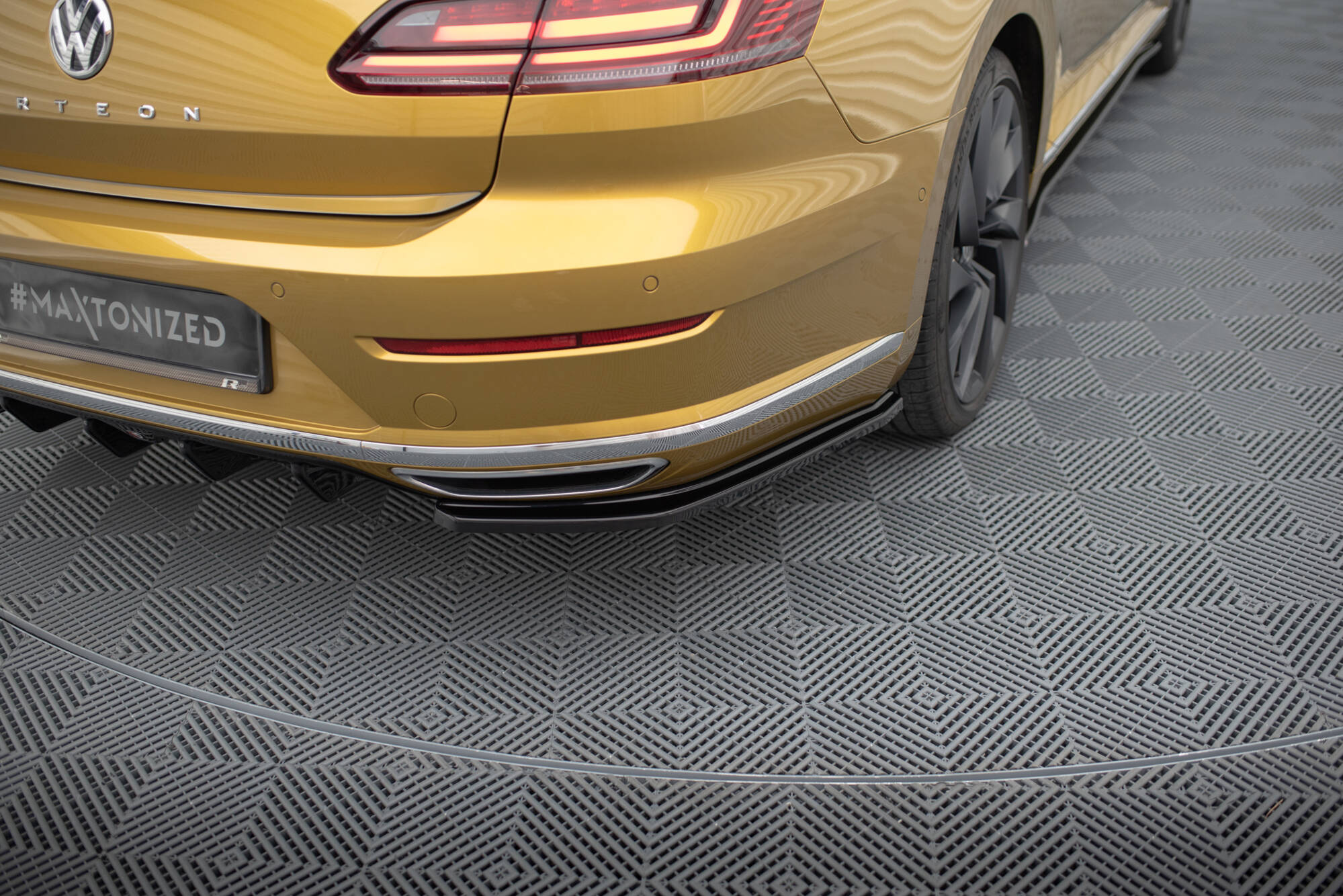 Bakre Flaps Volkswagen Arteon R-Line