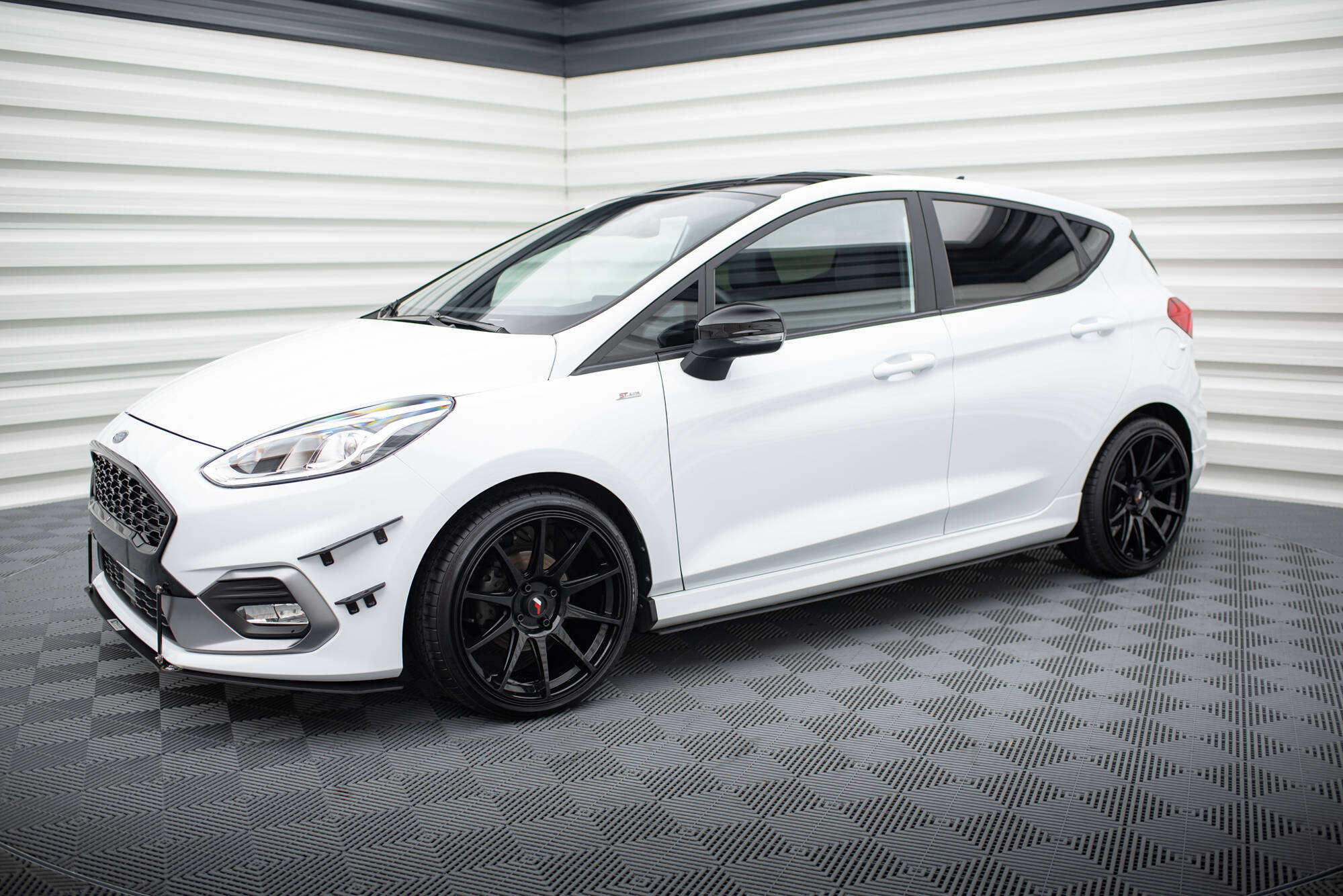 Sideskjørt Racing V.2 Ford Fiesta Mk8 ST / ST-Line - Bilde 2