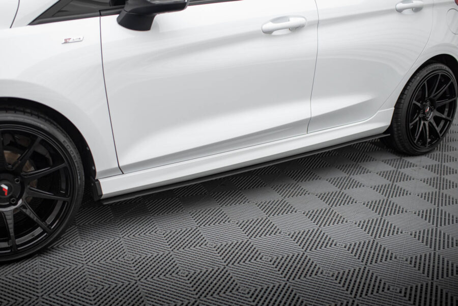 Sideskjørt Racing V.2 Ford Fiesta Mk8 ST / ST-Line – bilde 1 av 6