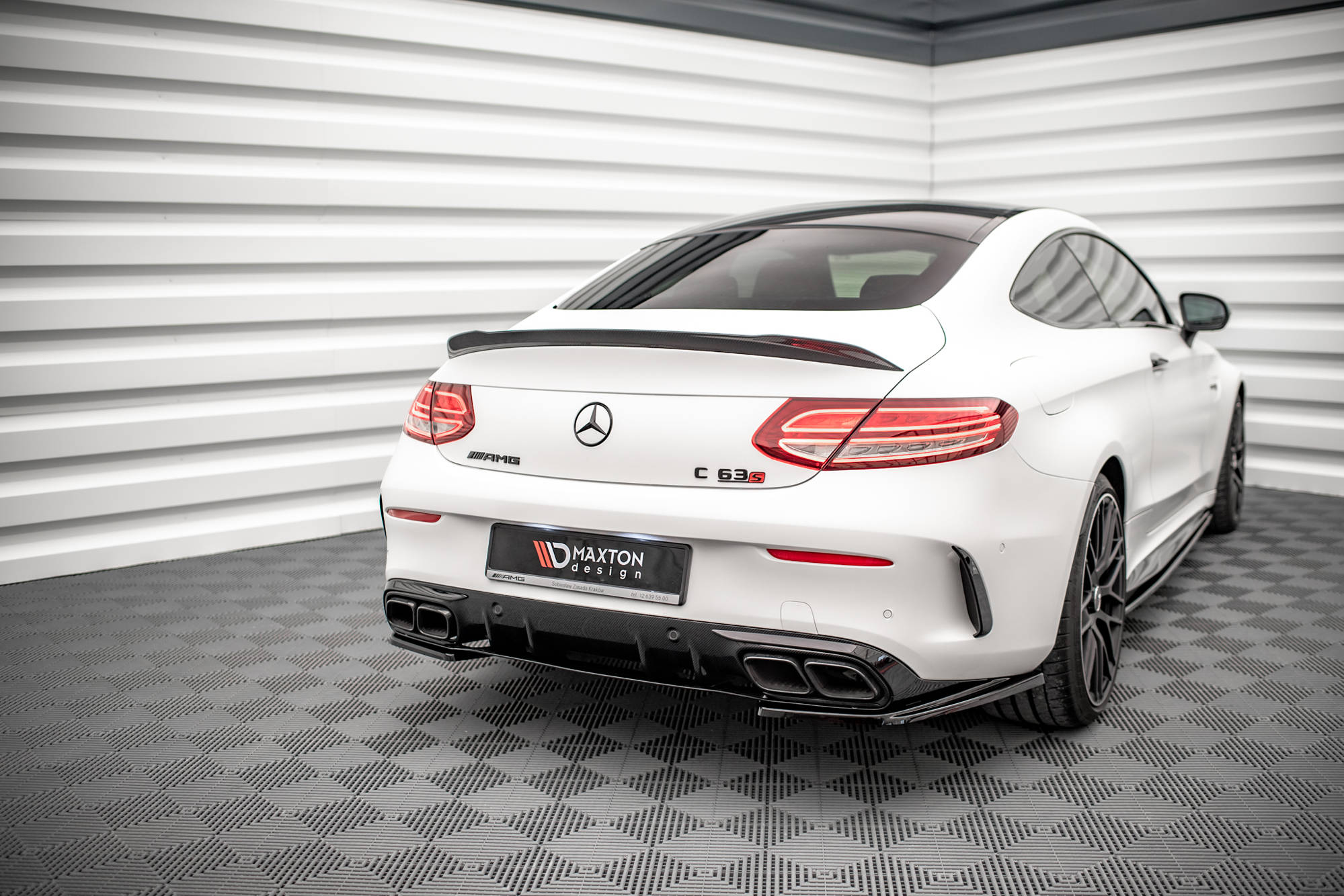 Bakre Flaps Mercedes-AMG C 63AMG Coupe AMG Aero Pack C205 Facelift - Bilde 2