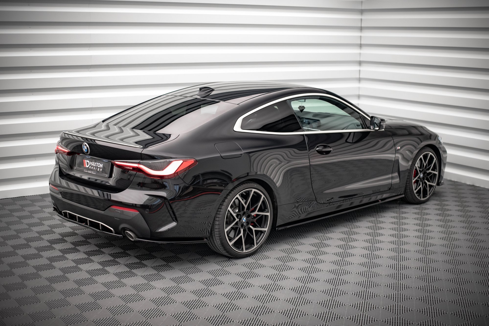 Bakre Flaps V.1 BMW 4 M-Pack G22 / G23 / G22 Facelift / G23 Facelift - Bilde 2