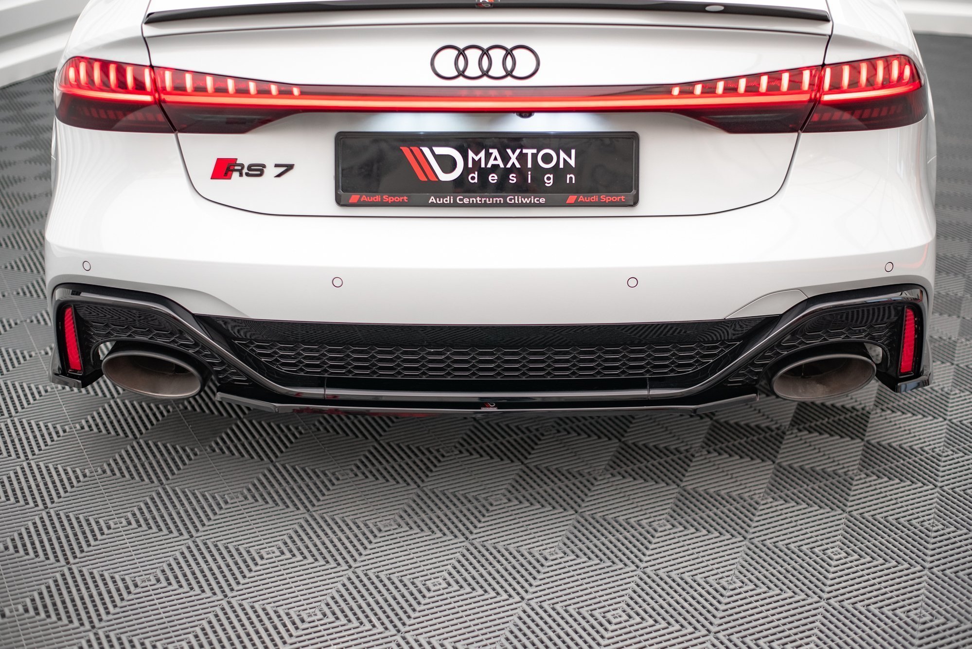 Diffuser Audi RS7 C8