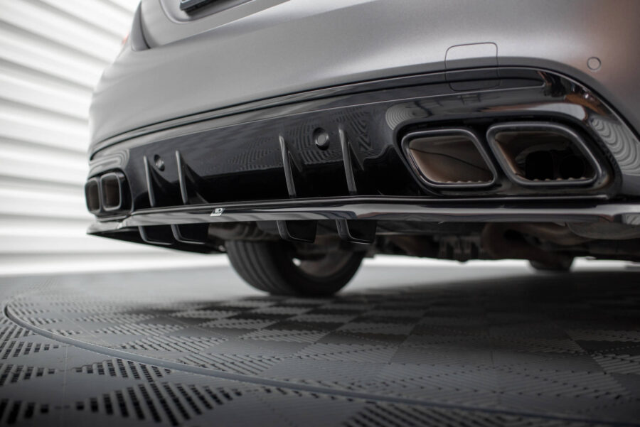 Diffuser Mercedes-AMG C63 Sedan / Estate W205 Facelift – bilde 3 av 6