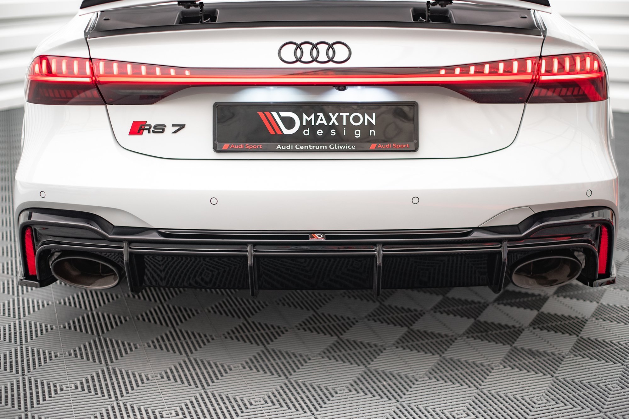 Diffuser Audi RS7 C8