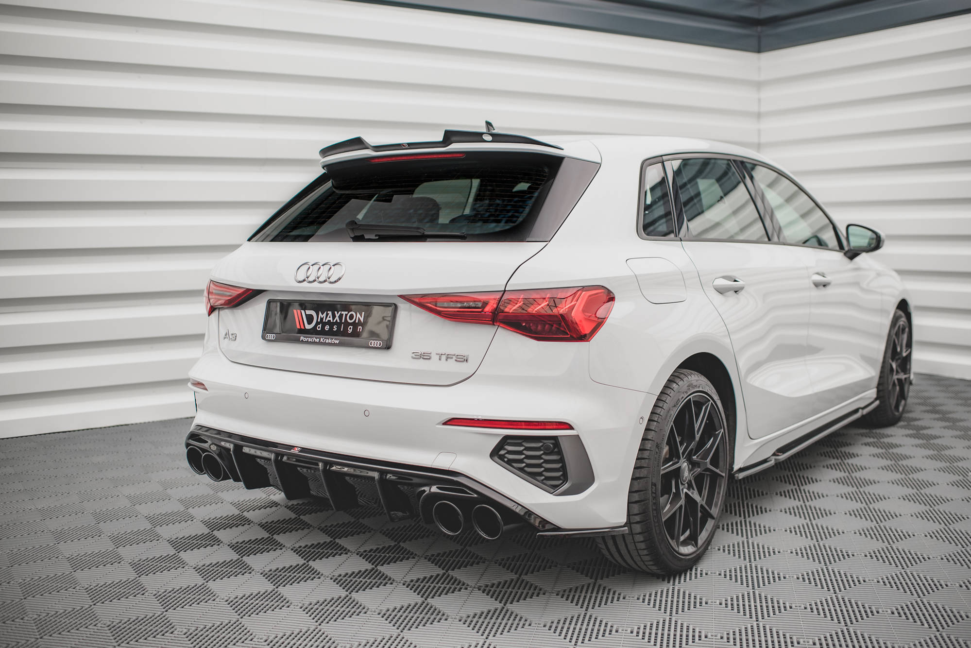 Baksplitter Med Eksosgrill Wydechu Audi A3 S-Line Sportback 8Y - Bilde 4