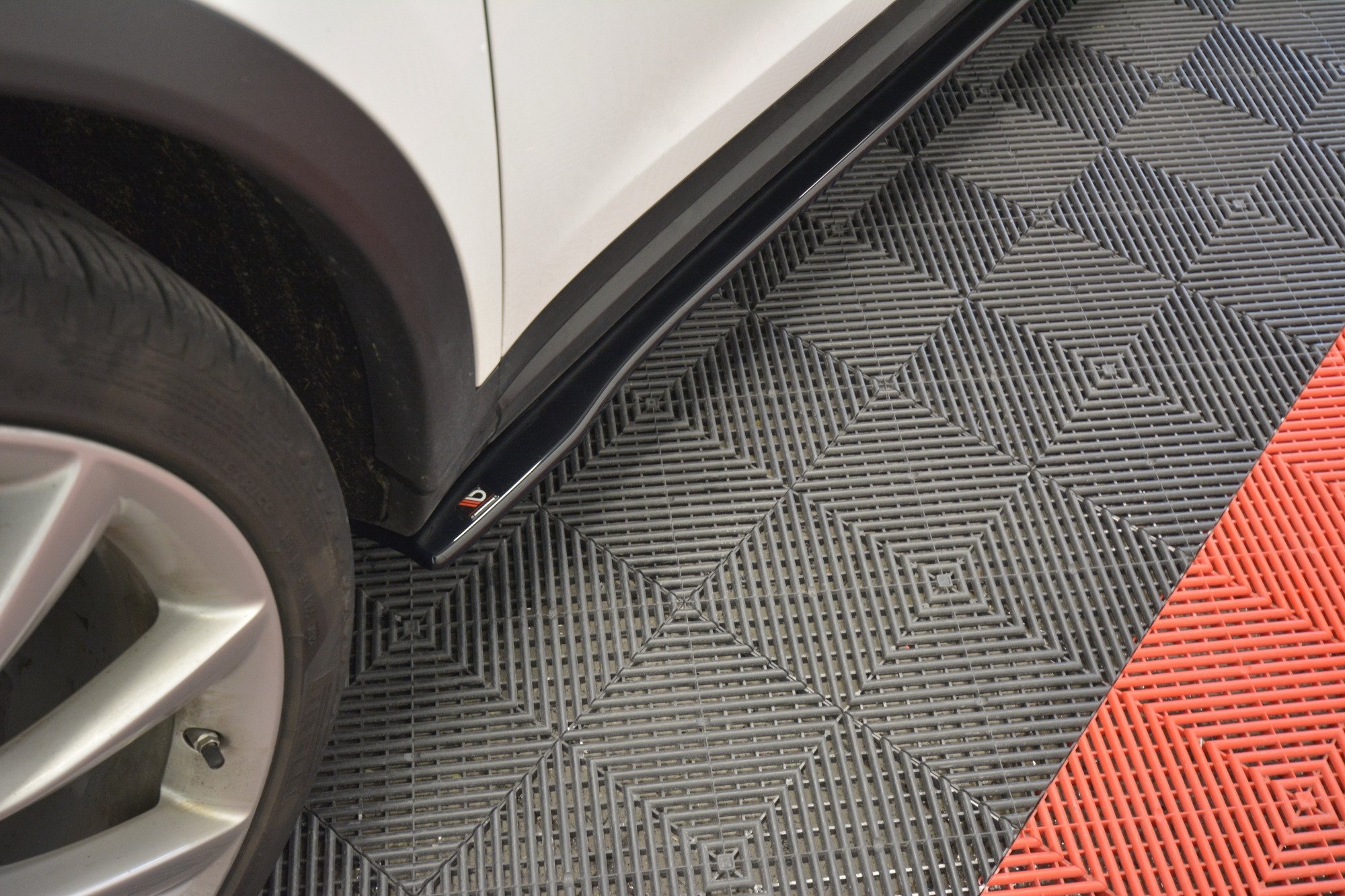 Sideskjørt V.2 Tesla Model X - Bilde 2