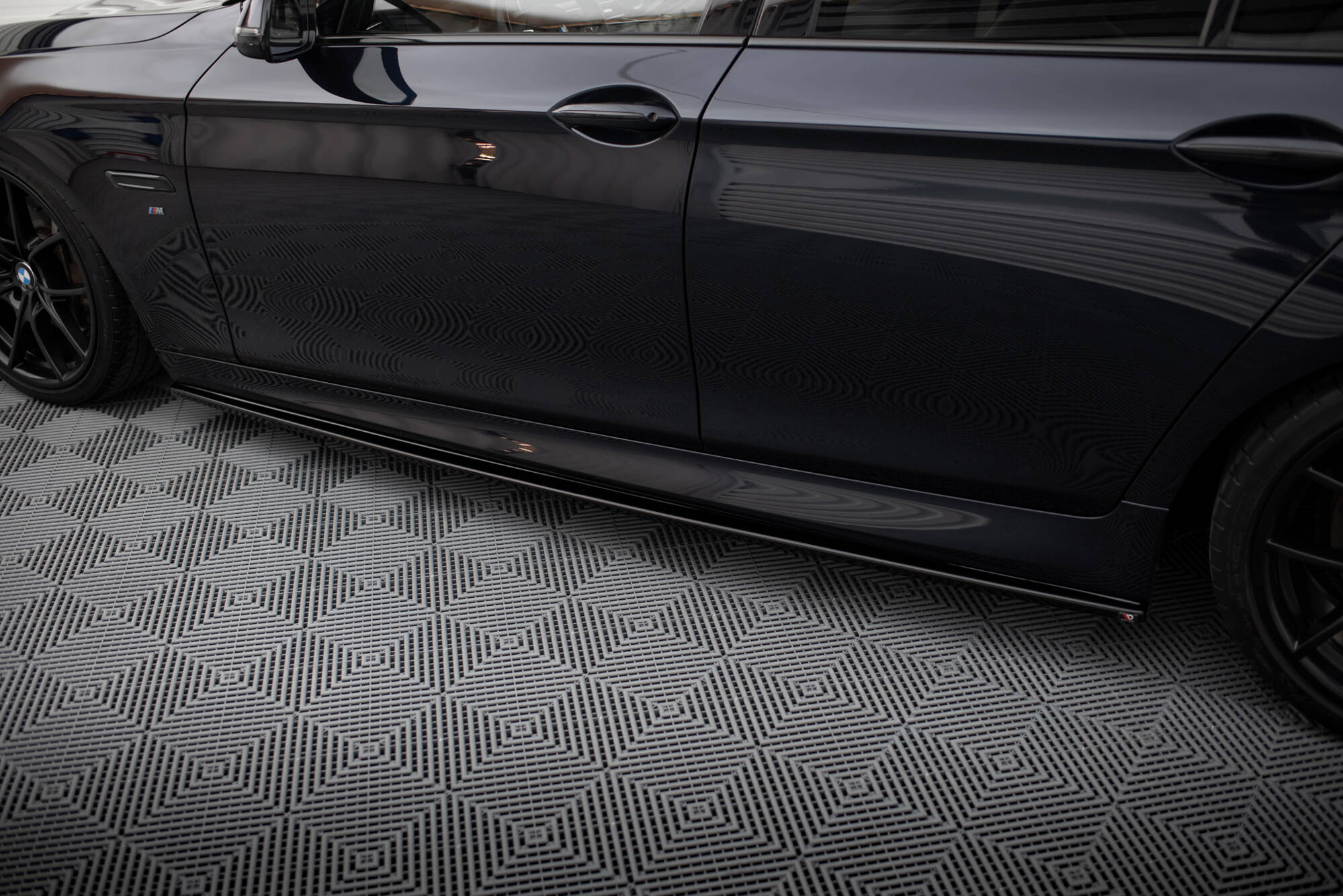 Sideskjørt BMW 5 F10/ F11 M-POWER/ M-PACK - Bilde 2