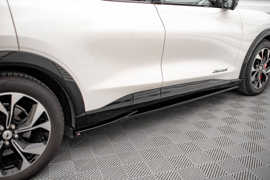 Splittersett Ford Mustang Mach-E Mk1 – bilde 6 av 24
