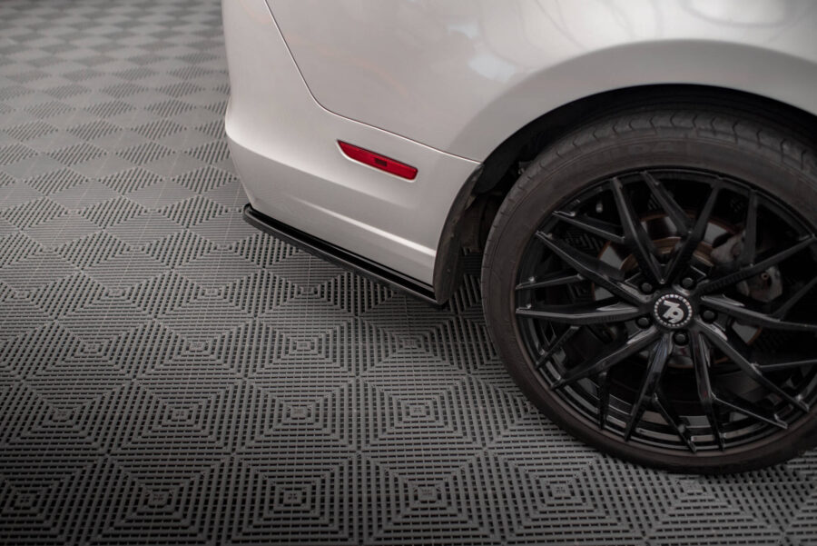 Splittersett Ford Mustang Mk5 Facelift – bilde 13 av 26