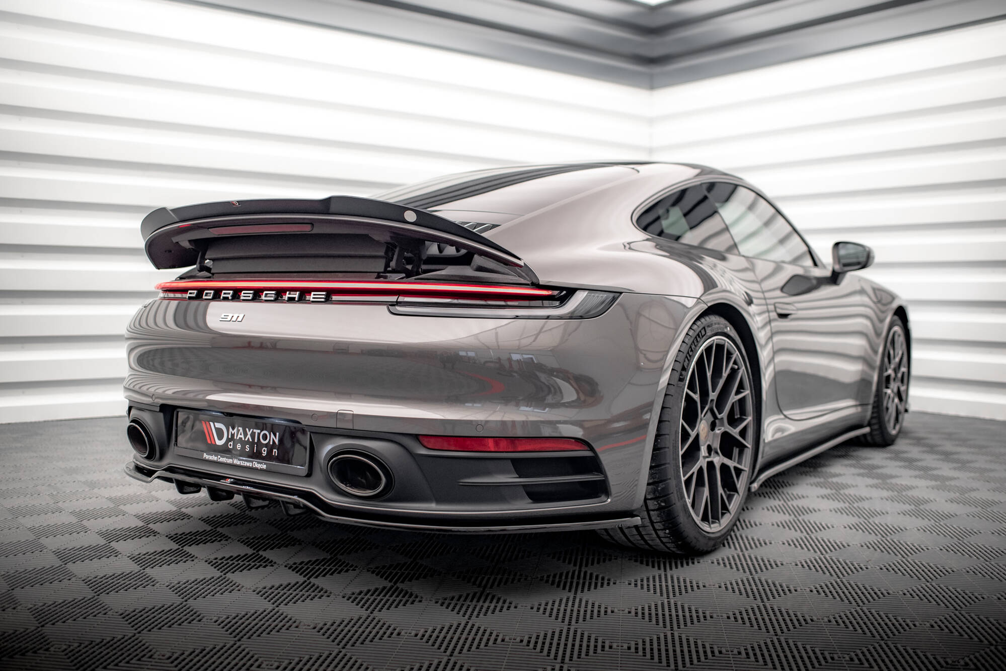 Splittersett Porsche 911 Carrera 4S 992 - Bilde 12