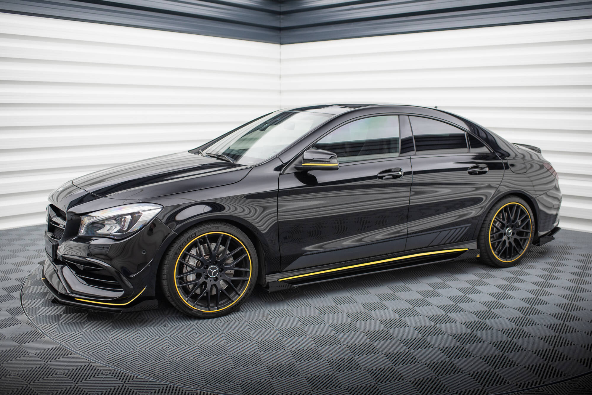 Sideskjørt Flaps Mercedes-AMG CLA 45 C117 Facelift - Bilde 2