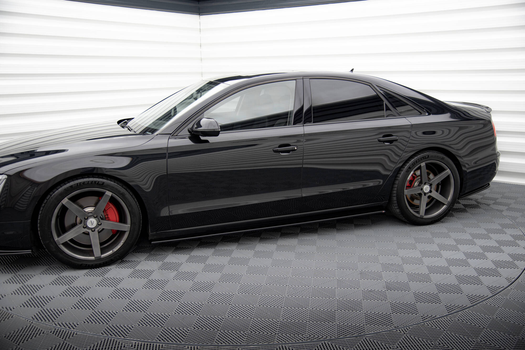 Sideskjørt Audi A8 D4 - Bilde 2