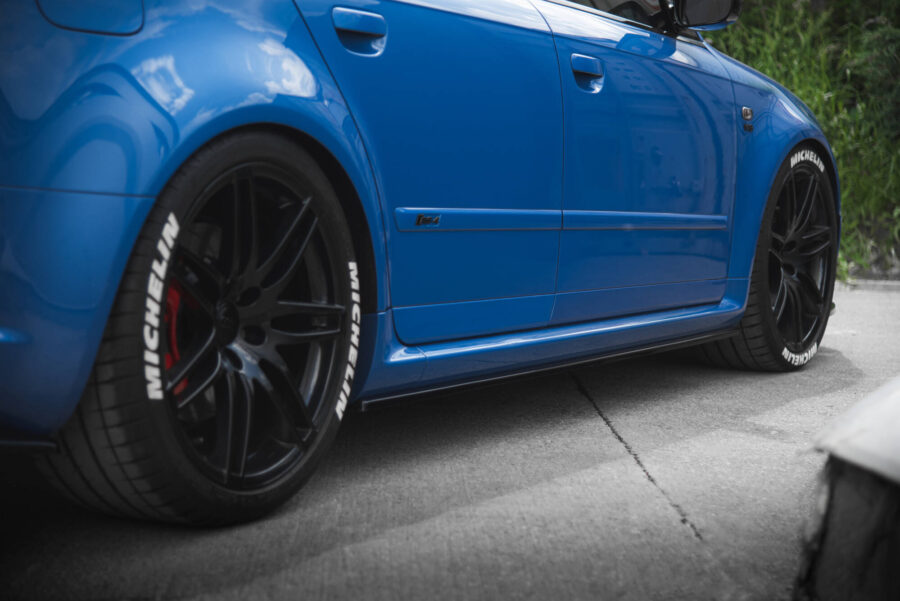 Sideskjørt Audi RS4 B7 – bilde 3 av 5