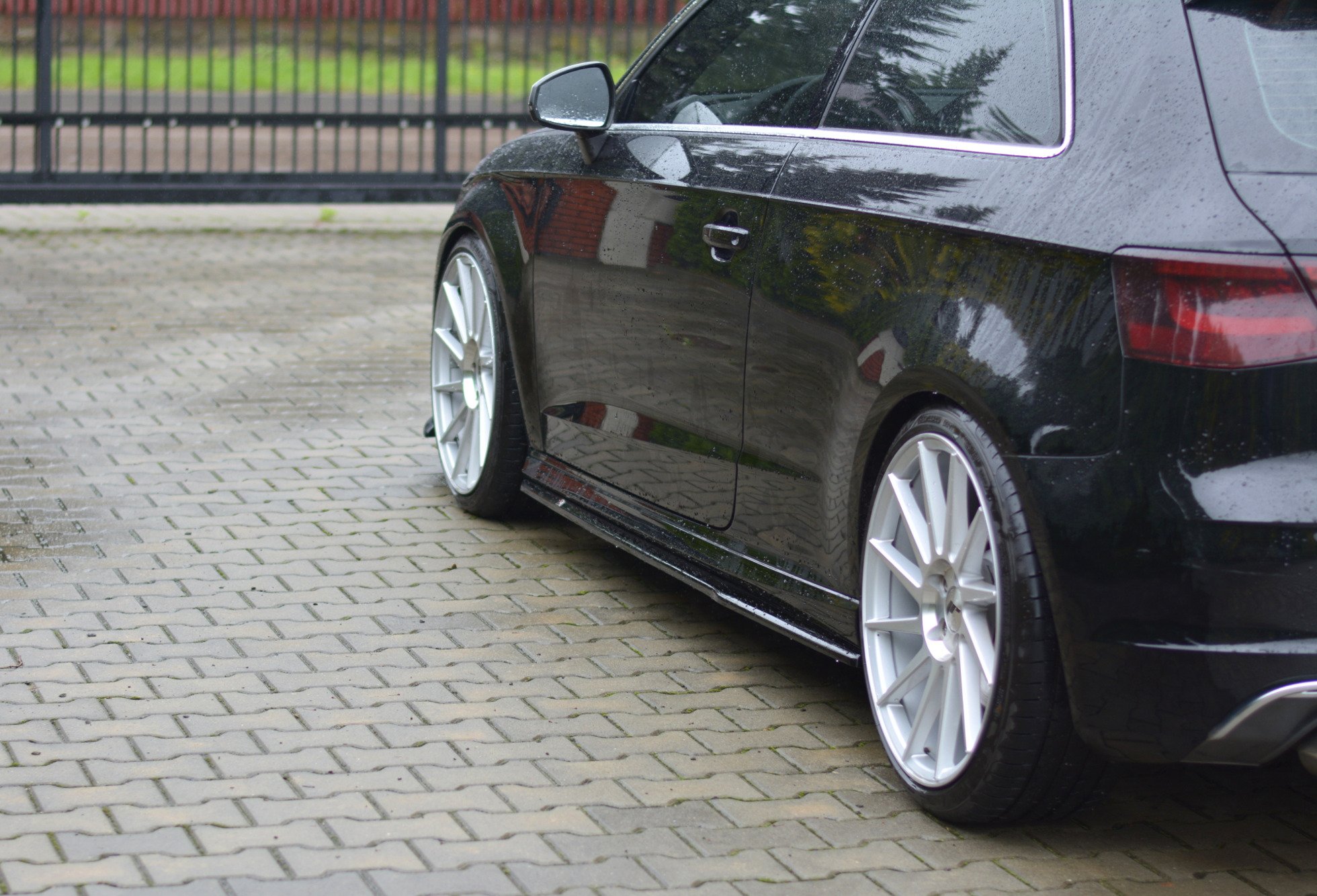 Sideskjørt Audi S3/A3 S-Line 8V/8V FL Hatchback - Bilde 2