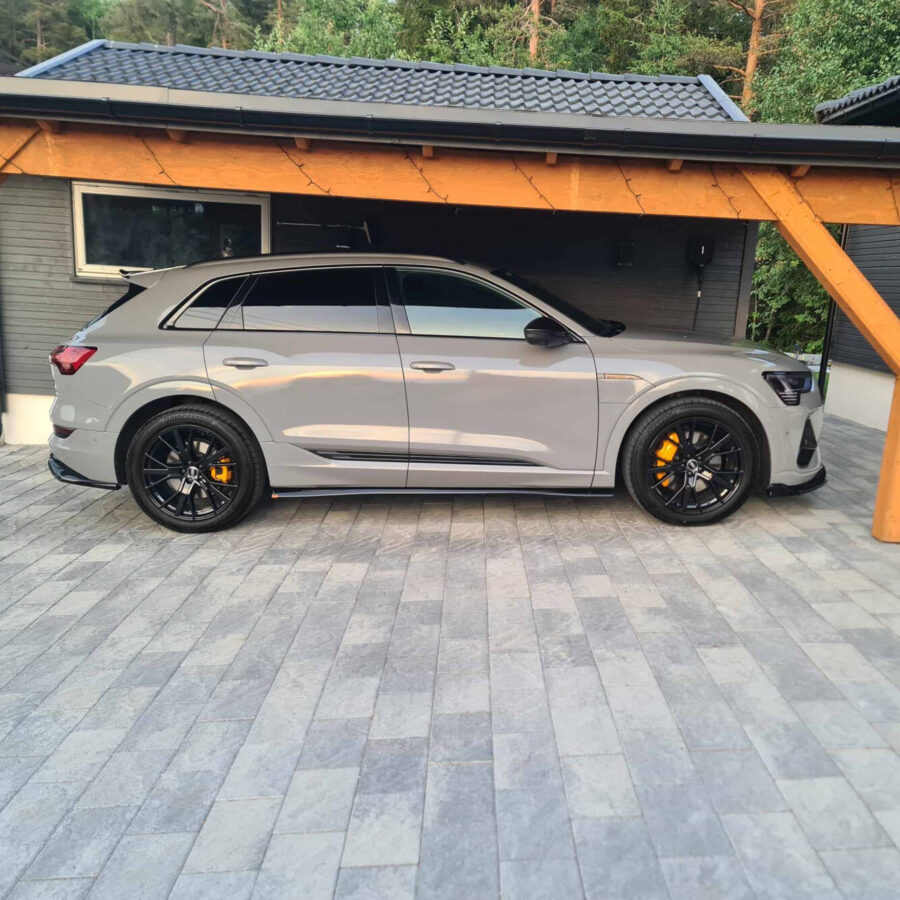 Sideskjørt Audi e-Tron S-Line – bilde 2 av 7