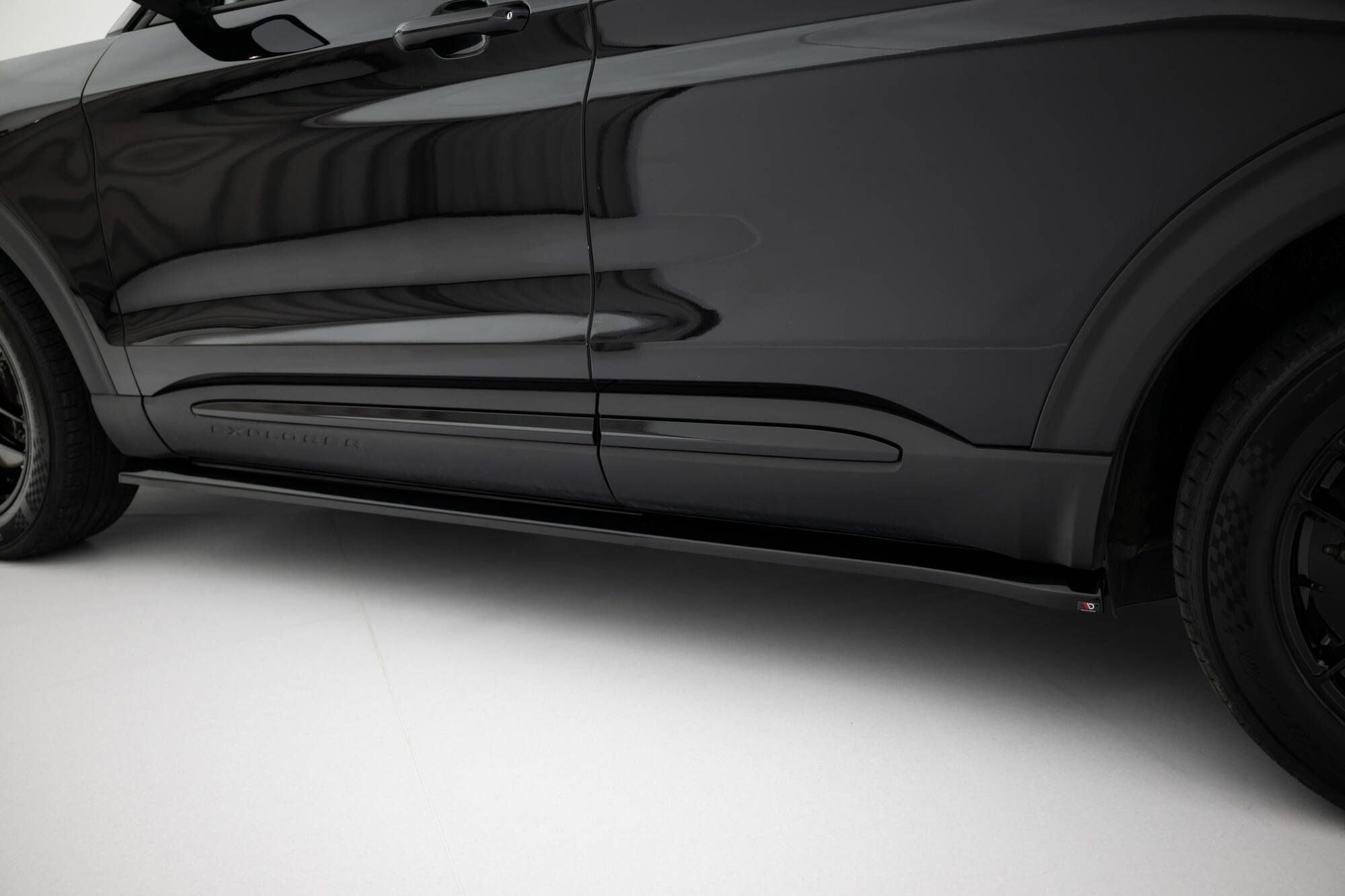 Sideskjørt Ford Explorer XLT Mk6 - Bilde 3