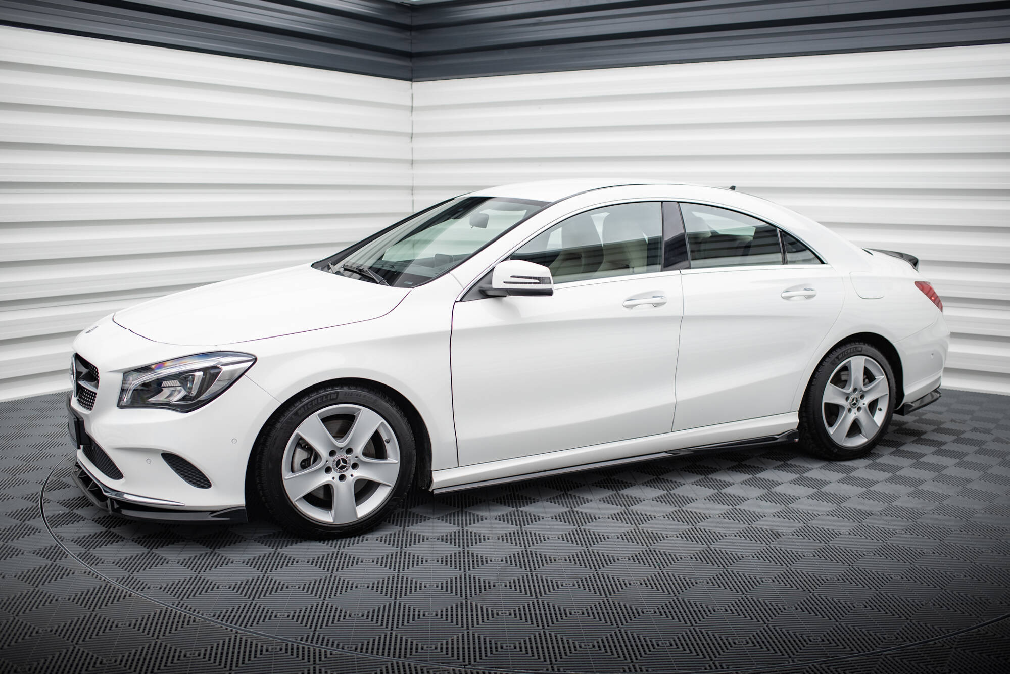 Sideskjørt Mercedes-Benz CLA C117 Facelift - Bilde 2