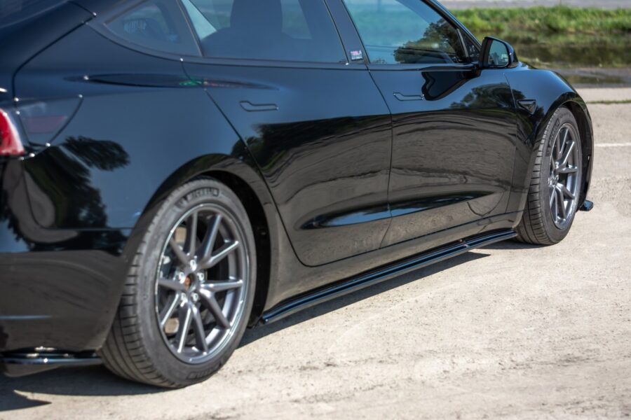 Sideskjørt Tesla Model 3 / Model 3 Performance Mk1 / Mk1 Facelift – bilde 2 av 6