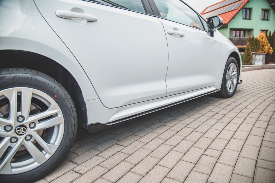 Sideskjørt Toyota Corolla XII Touring Sports – bilde 2 av 6