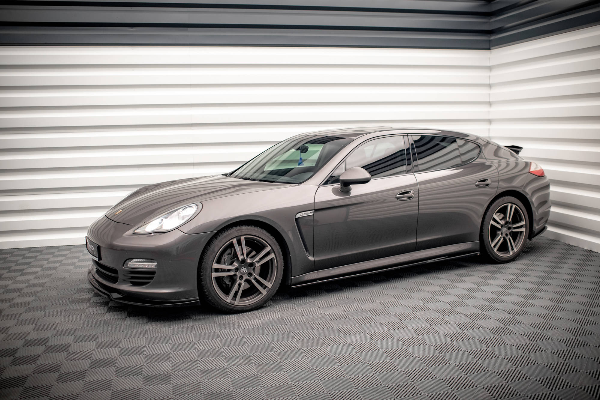 Sideskjørt V.1 Porsche Panamera / Panamera Diesel / Panamera Turbo 970 - Bilde 3