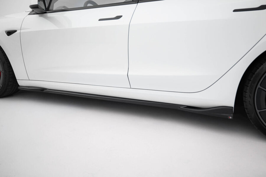 Sideskjørt V.1 Tesla Model 3 Performance Mk1 Facelift – bilde 3 av 5