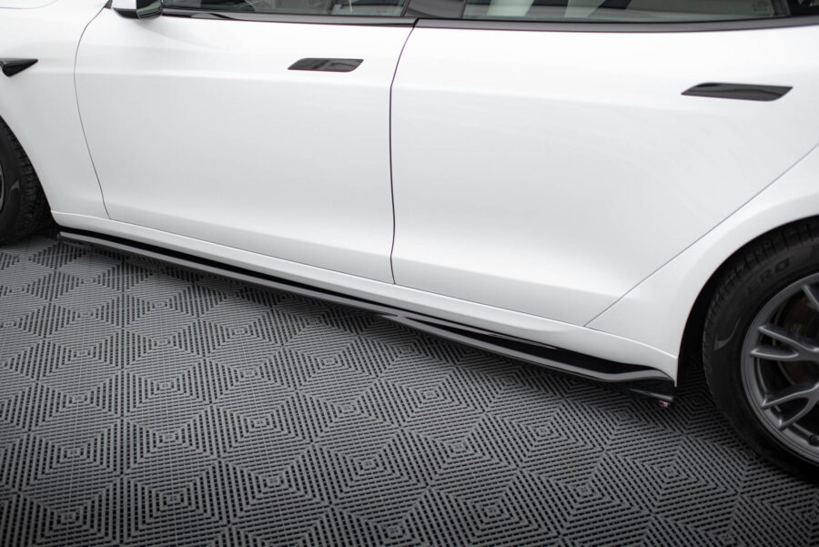 Sideskjørt V.1 Tesla Model S Plaid Mk1 Facelift – bilde 3 av 5