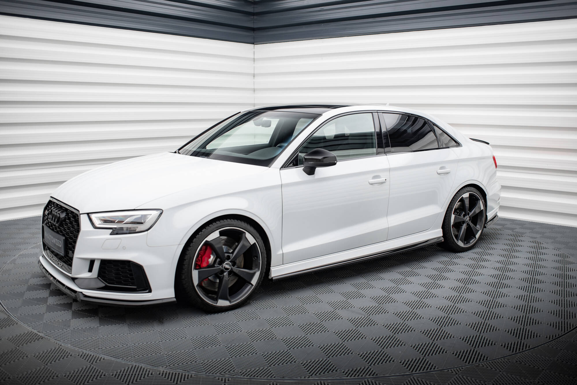 Sideskjørt V.2 Audi RS3 Sedan 8V Facelift - Bilde 2