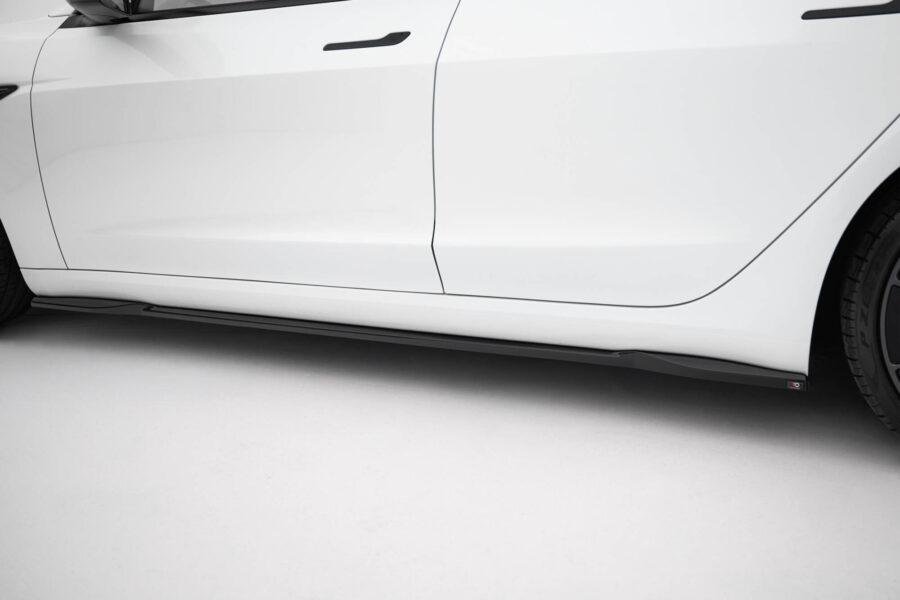 Sideskjørt V.2 Tesla Model 3 Performance Mk1 Facelift – bilde 2 av 5