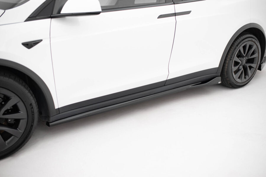Sideskjørt V.2 Tesla Model X Mk1 Facelift – bilde 1 av 5