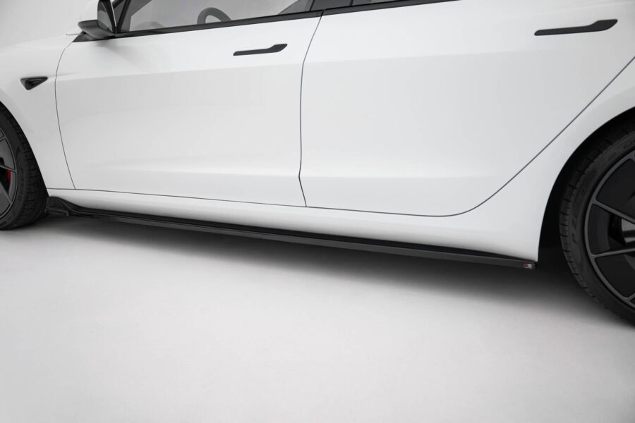 Sideskjørt V.3 Tesla Model 3 Performance Mk1 Facelift – bilde 3 av 5