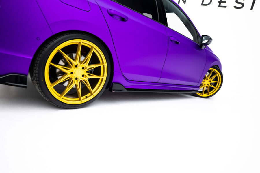 Sideskjørt V.4 Volkswagen Golf R Mk8 / Mk8 Facelift – bilde 2 av 6