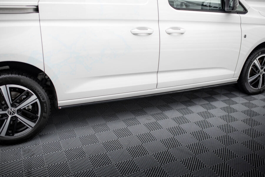 Sideskjørt Volkswagen Caddy Maxi Mk5 – bilde 1 av 5