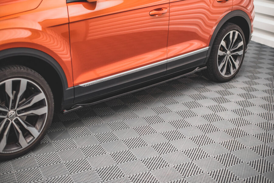 Sideskjørt Volkswagen T-Roc Mk1 – bilde 1 av 4