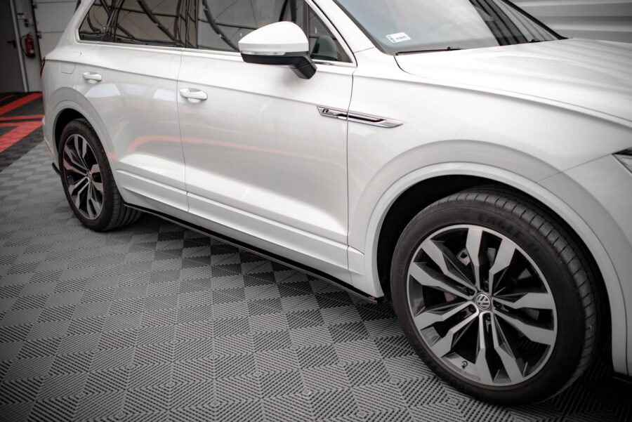 Sideskjørt Volkswagen Touareg R-line Mk3 – bilde 2 av 5