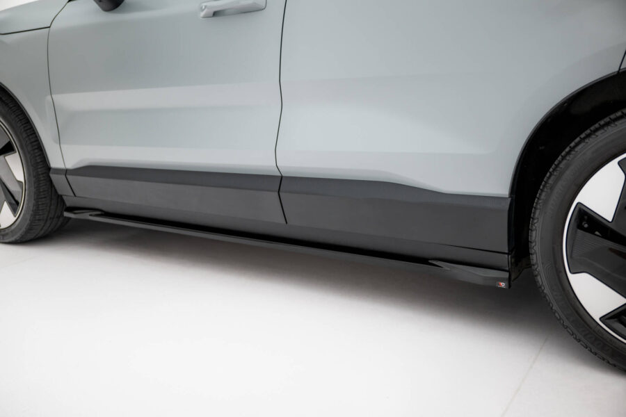 Sideskjørt Volvo EX30 Mk1 – bilde 2 av 5