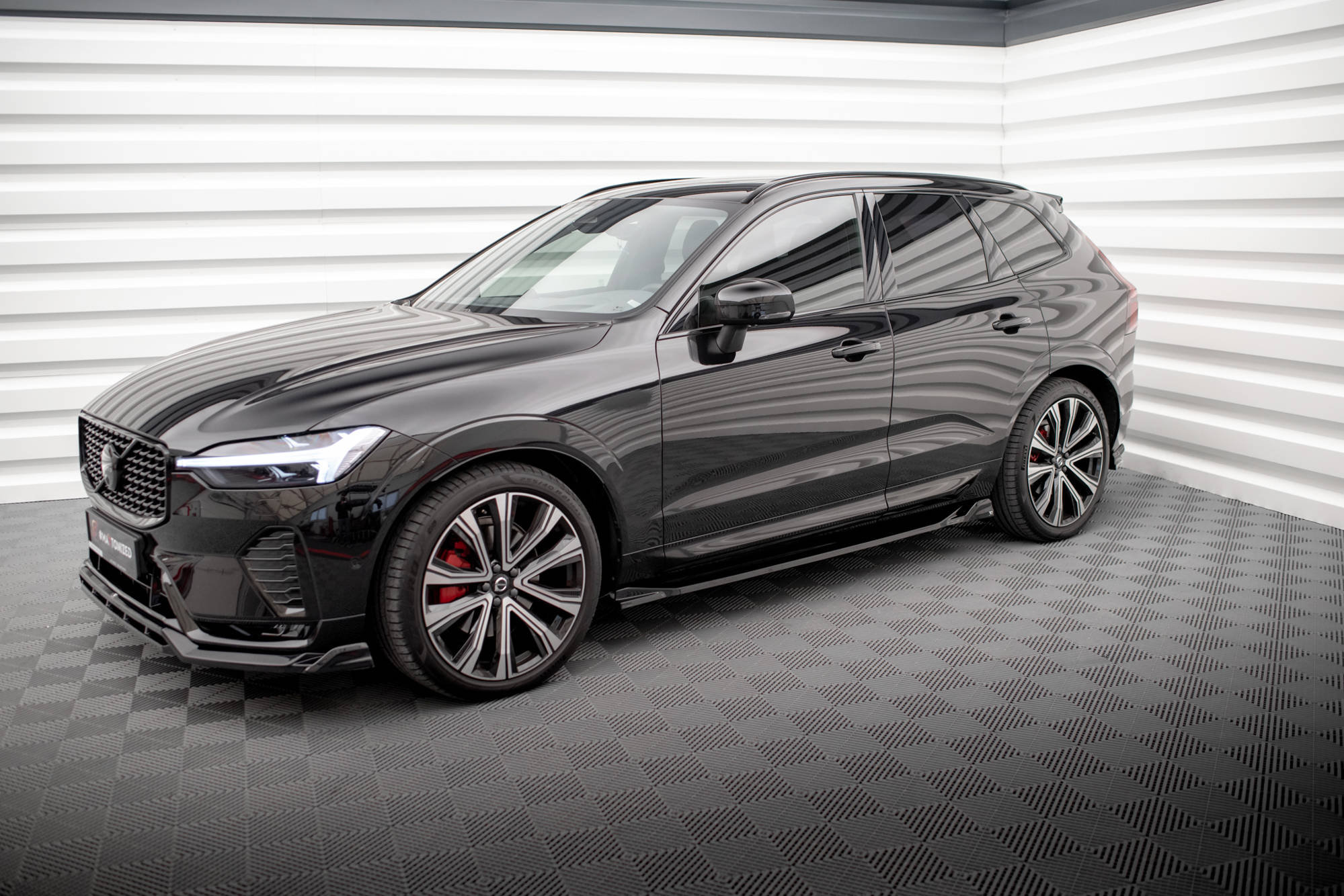 Sideskjørt Volvo XC60 R-Design Mk2 Facelift - Bilde 3