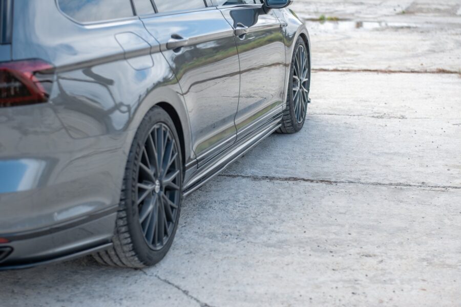 Sideskjørt Volkswagen Passat R-Line B8 – bilde 2 av 7