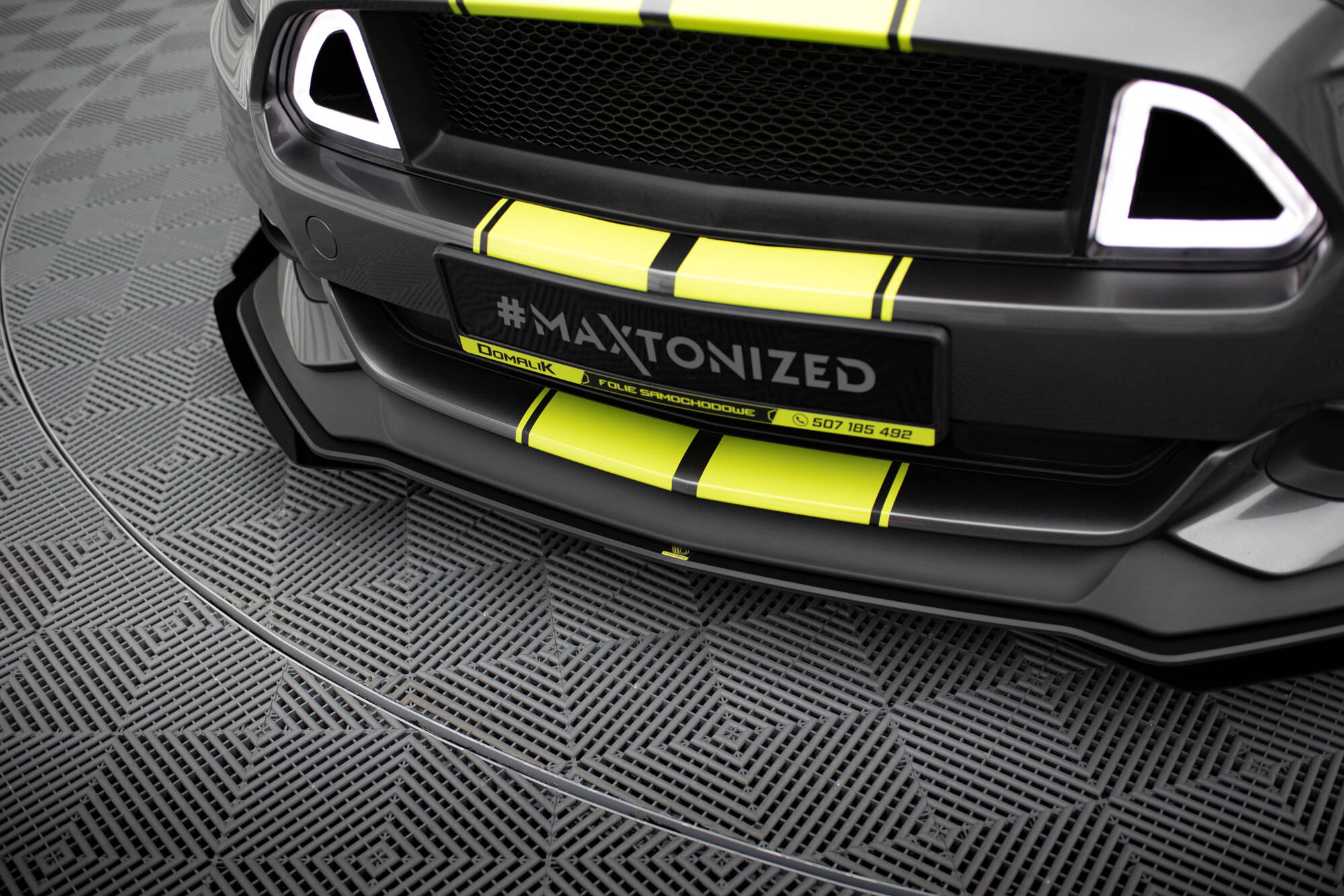 Frontleppe Street Pro Med Flaps Ford Mustang GT Mk6 - Bilde 3
